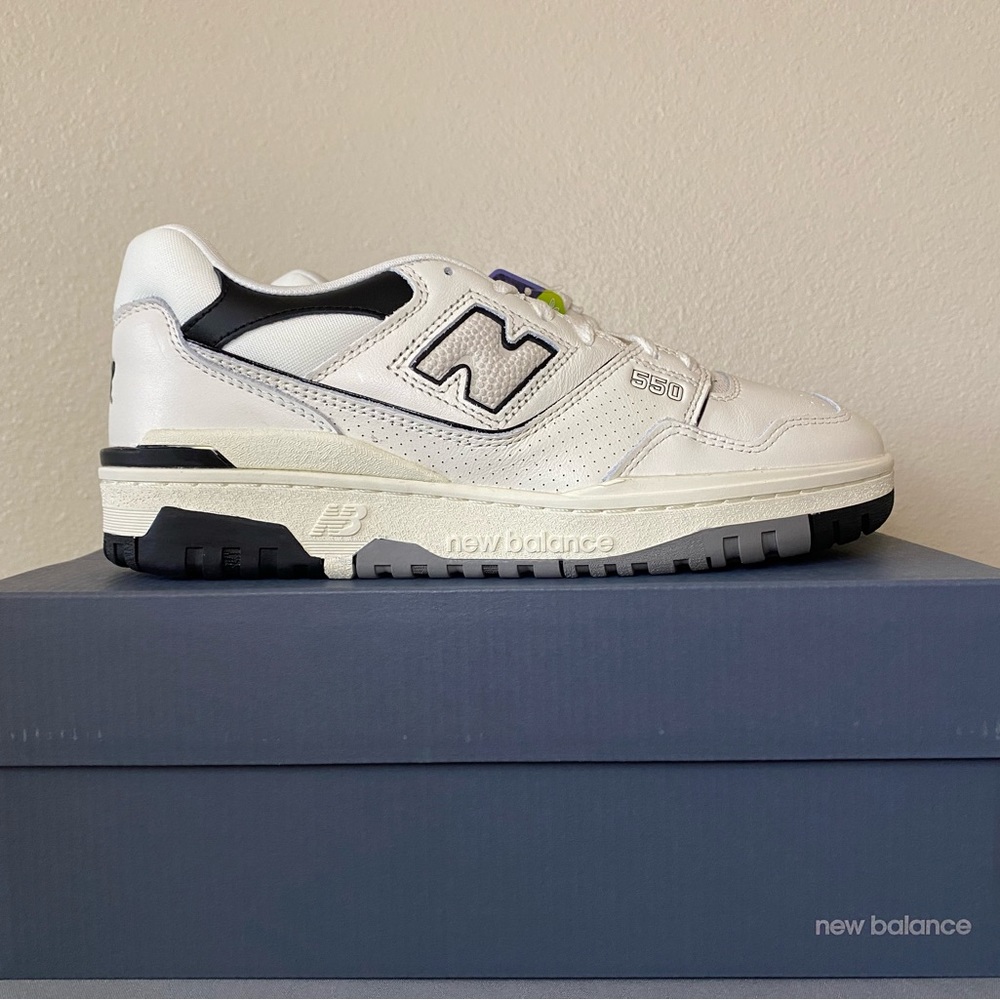 New Balance 550 “Sea Salt”
- Size 9 Men - Picture 2 of 10